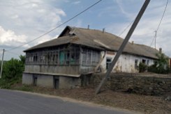 Chernivtsi (Podolia) - abandoned house