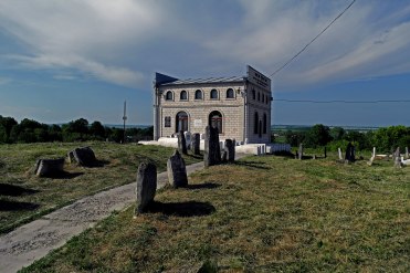 Medzhybizh - Jewish cemetery - tomb of the Baal Shem Tov