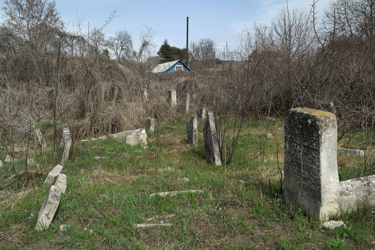 Lipcani - Jewish cemetery