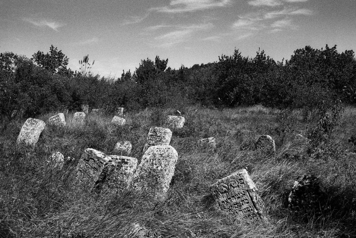 Raşcov Jewish cemetery