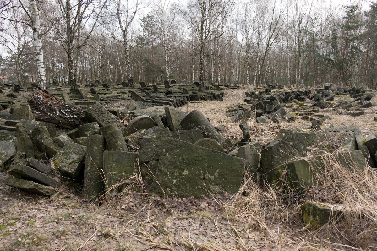 Bródno Jewish cemetery, Warsaw