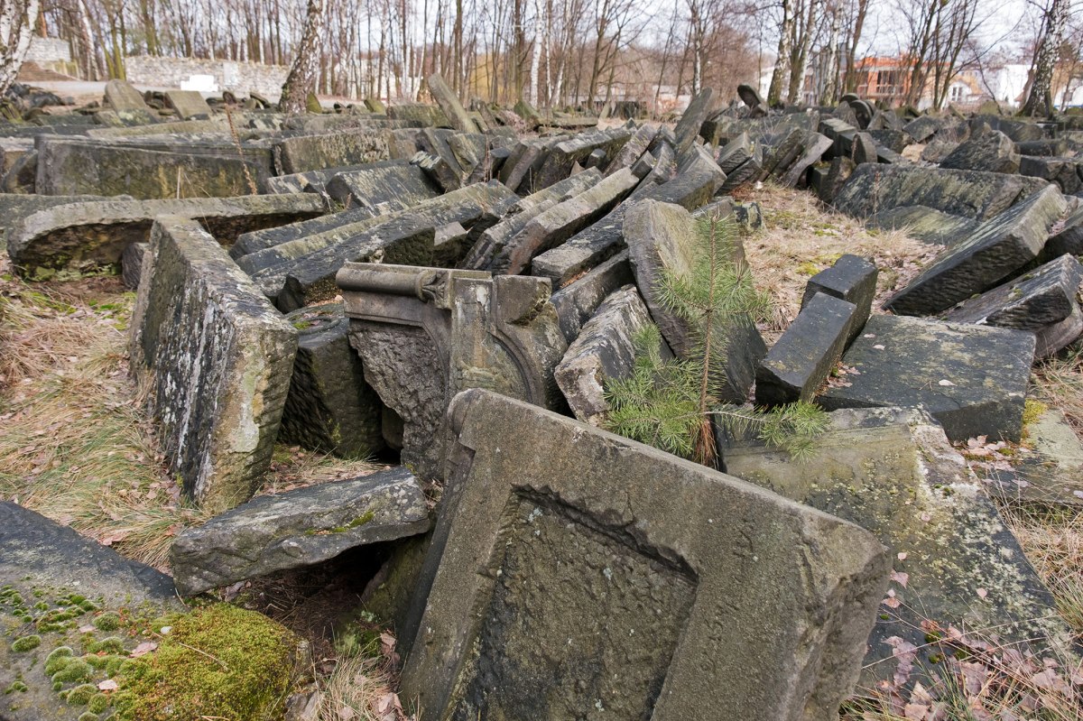 Bródno Jewish cemetery, Warsaw