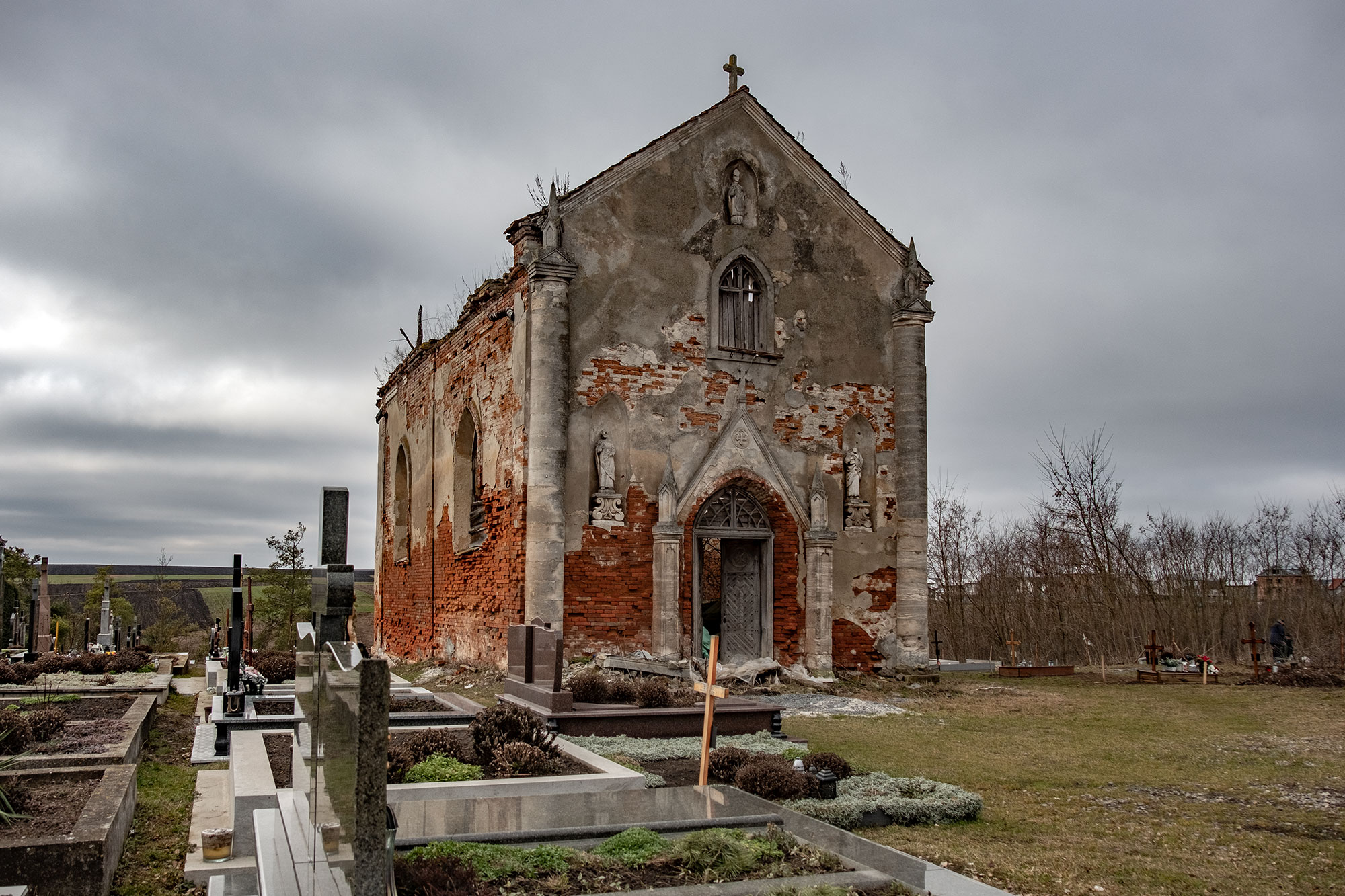 Postolivka, Christian cemetery